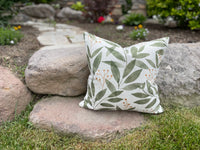 Leaf Pattern / Summer Pillow / Pillow Cover / Decorative Pillow / Accent Pillow / Machine Washable / Couch Pillow / 18x18